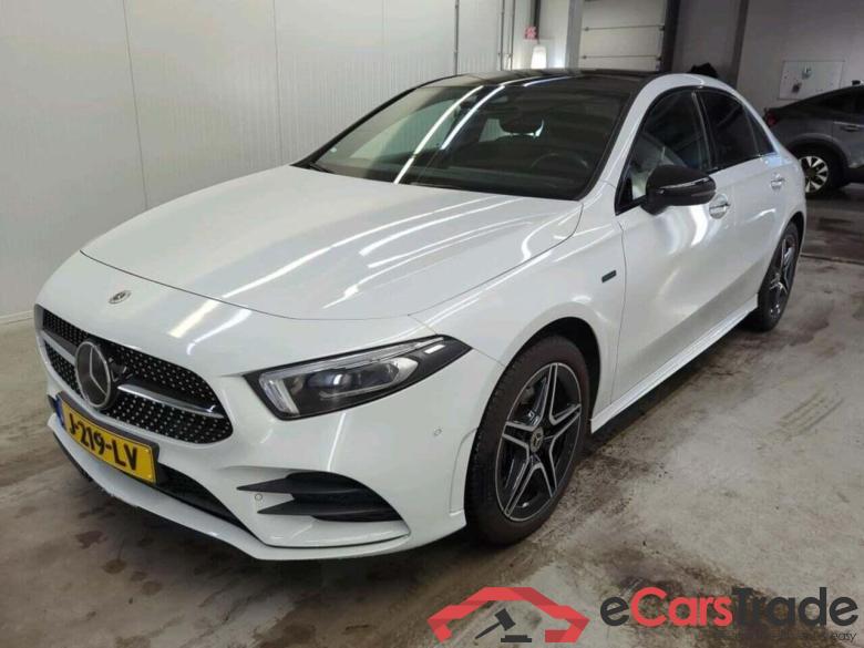 MERCEDES-BENZ A-klasse 250 e Bns Sol. AMG #1