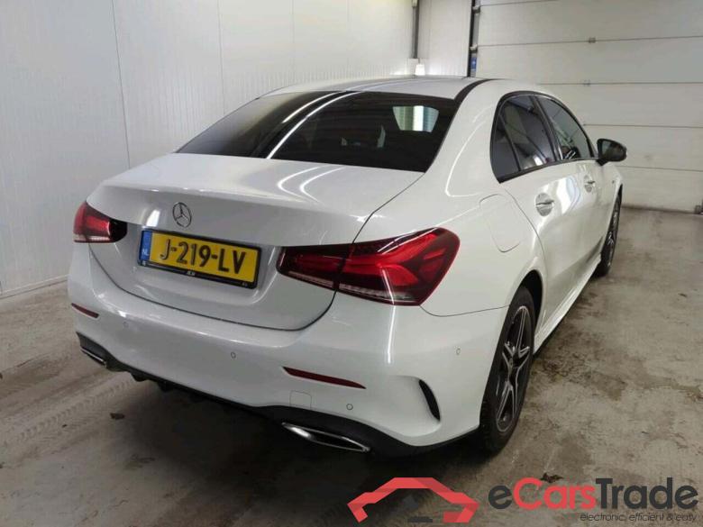 MERCEDES-BENZ A-klasse 250 e Bns Sol. AMG #2