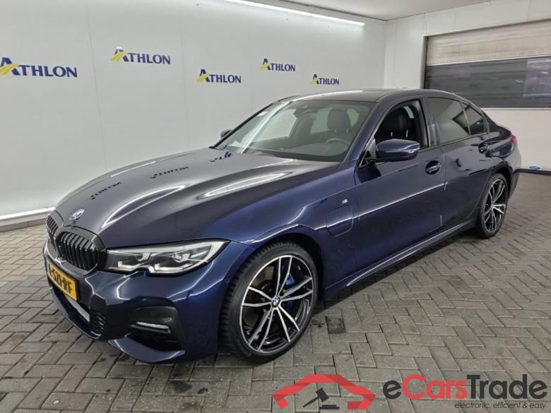 BMW 3 Serie Sedan 330e 4D 215kW #1