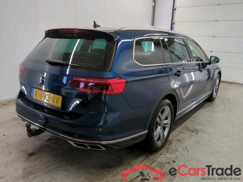 VOLKSWAGEN Passat Variant 1.5 TSI R-Line Bns+ #2