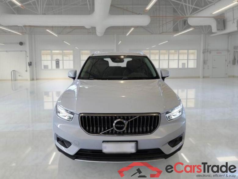 VOLVO XC40 / 2017 / 5P / SUV T5 PLUG-IN HYBRID AUTO RECH INSCRIP EXPR #6
