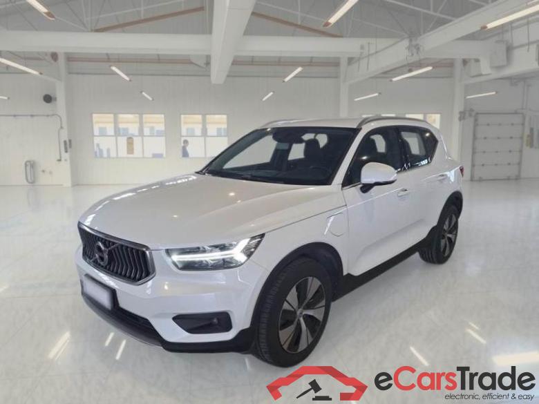 VOLVO XC40 / 2017 / 5P / SUV T5 PLUG-IN HYBRID AUTO RECH INSCRIP EXPR #1