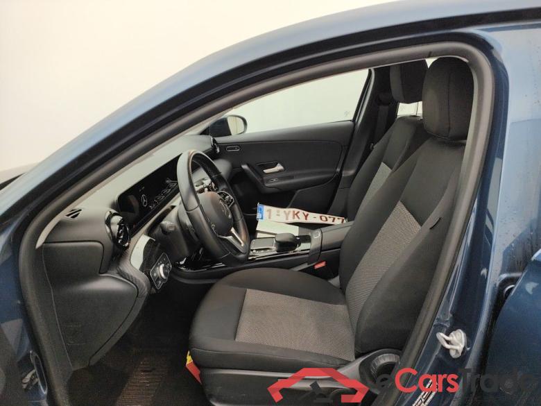 Mercedes-Benz A-Klasse Limousine A 180d Business Solution Aut. 4d #3