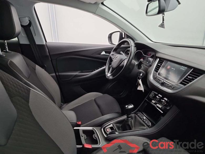 OPEL Grandland X 1.2 Turbo Business Executive #3