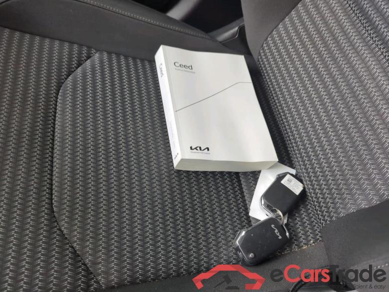 KIA CEE D 88 kW #6