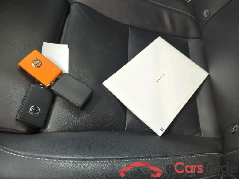 VOLVO XC40 300 kW #6