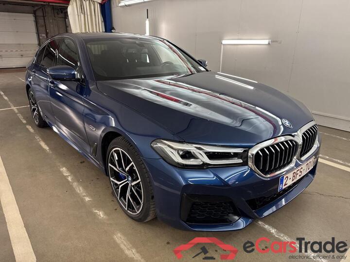 BMW 5 Reeks Berline 5 Reeks Berline 545e xDrive (PHEV) 290kW/394pk  4D/P Auto-8 #2