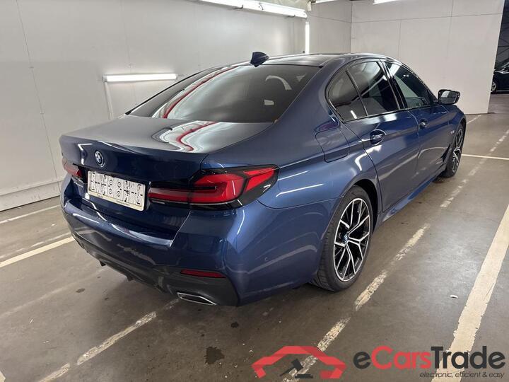 BMW 5 Reeks Berline 5 Reeks Berline 545e xDrive (PHEV) 290kW/394pk  4D/P Auto-8 #4