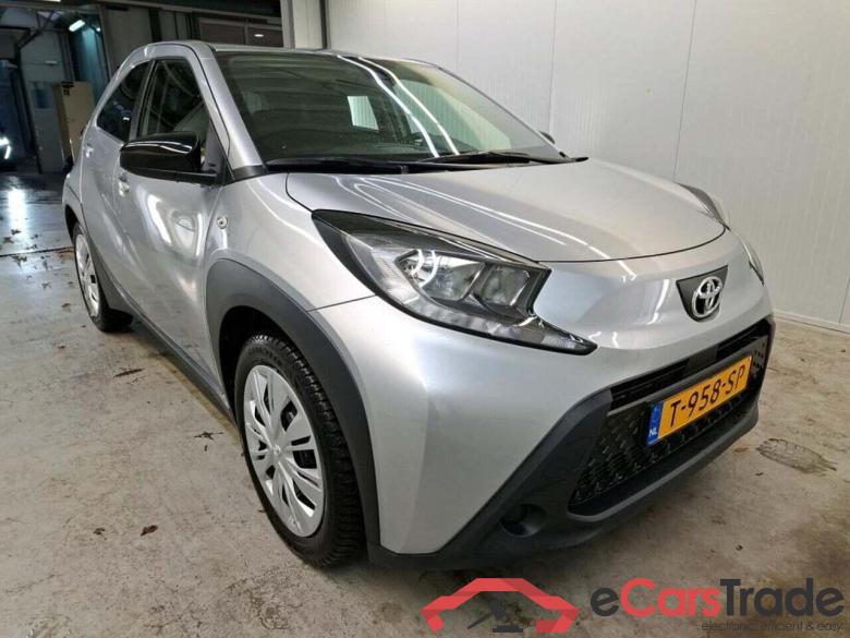 TOYOTA Aygo X 1.0 VVT-i MT Play #5