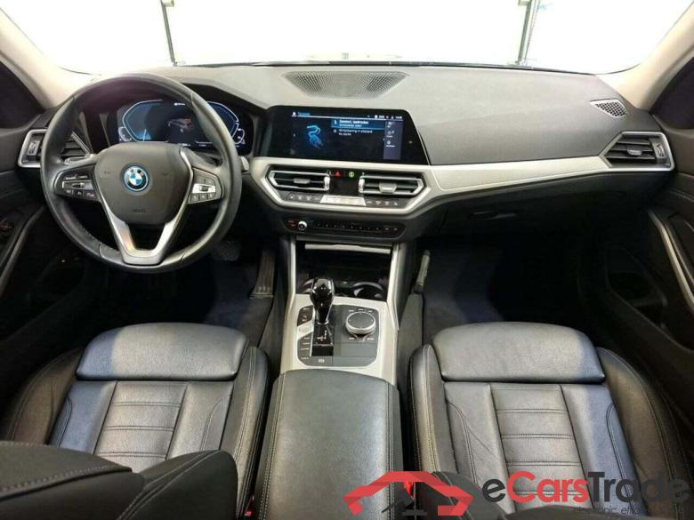 BMW 3-serie Touring 330e Bns Ed.P #3