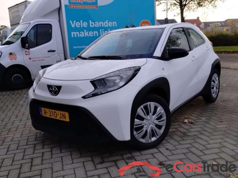TOYOTA Aygo X 1.0 VVT-i MT Play #1