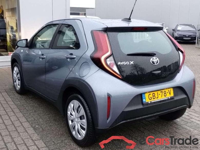 TOYOTA Aygo X 1.0 VVT-i MT Play #3