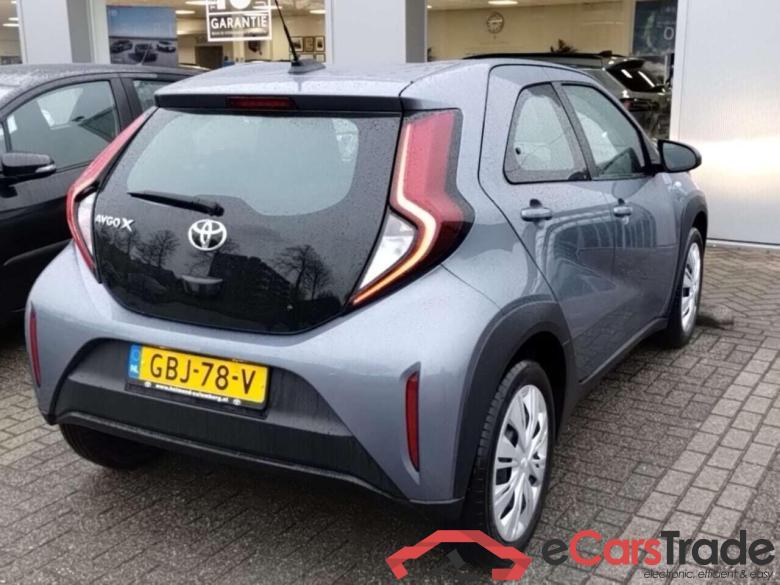 TOYOTA Aygo X 1.0 VVT-i MT Play #4