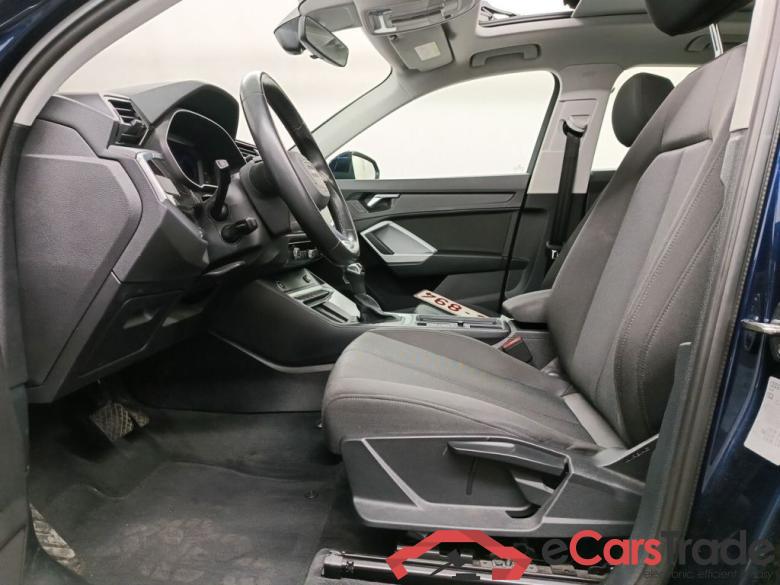 Audi Q3 45 TFSI e S tronic S Line 5d #3