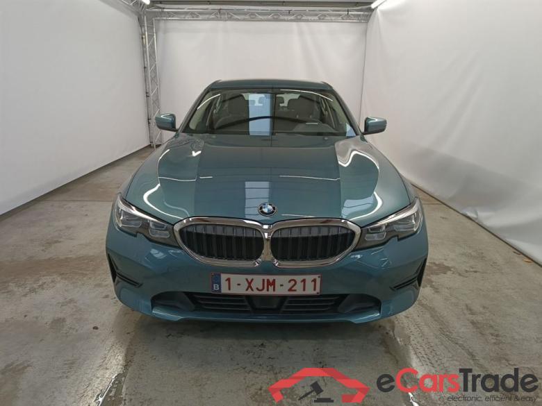 BMW 3 Reeks Berline 318dA (100 kW) 4d #5