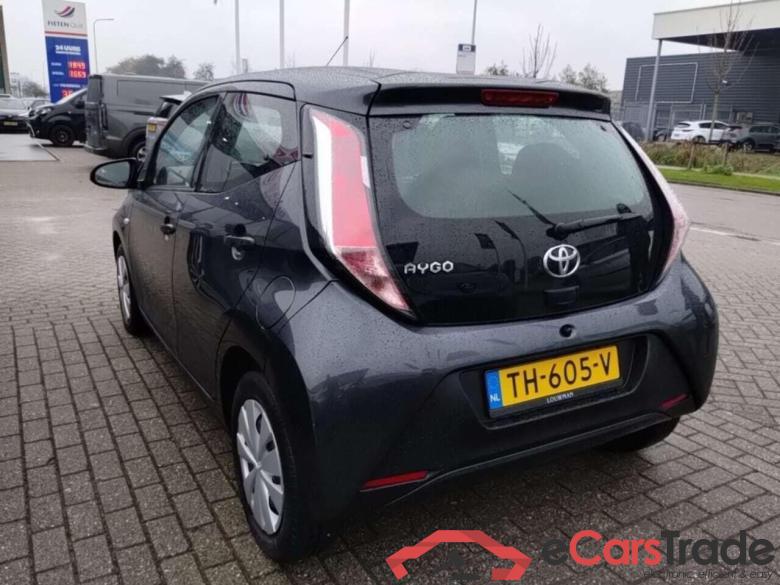 TOYOTA Aygo 1.0 VVT-i x-fun #3