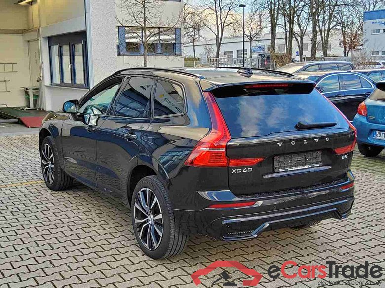 Volvo XC60 (03.2017->) DE - SUV5 B5 (Benzin) AWD EU6d, Ultimate Dark Mild-Hybrid (EURO 6d), (Facelift) #4