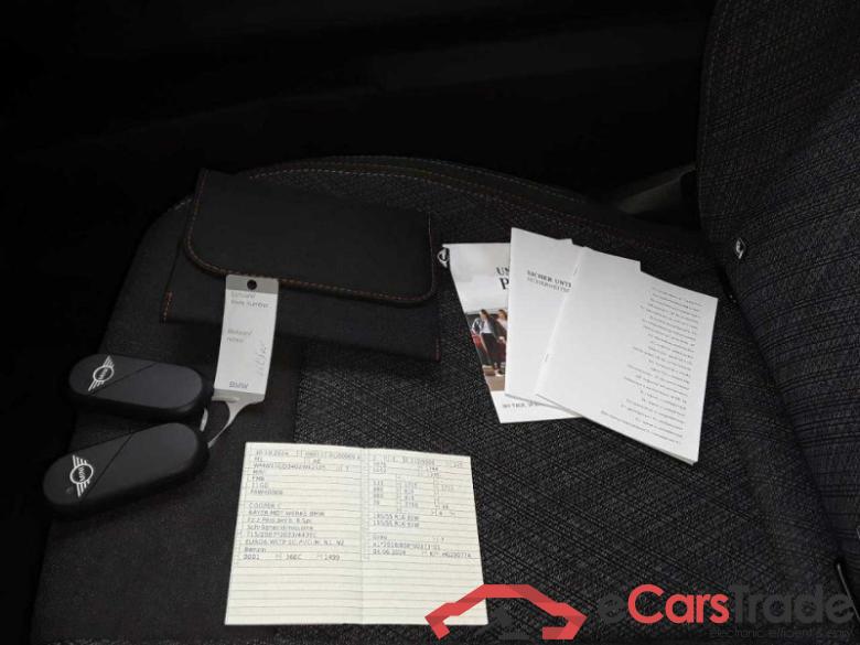 MINI Mini 3-trg. (F66)(2024->) DE - LimS3 C EU6e, Cooper C Essential Trim, 2024 - 2025 #6