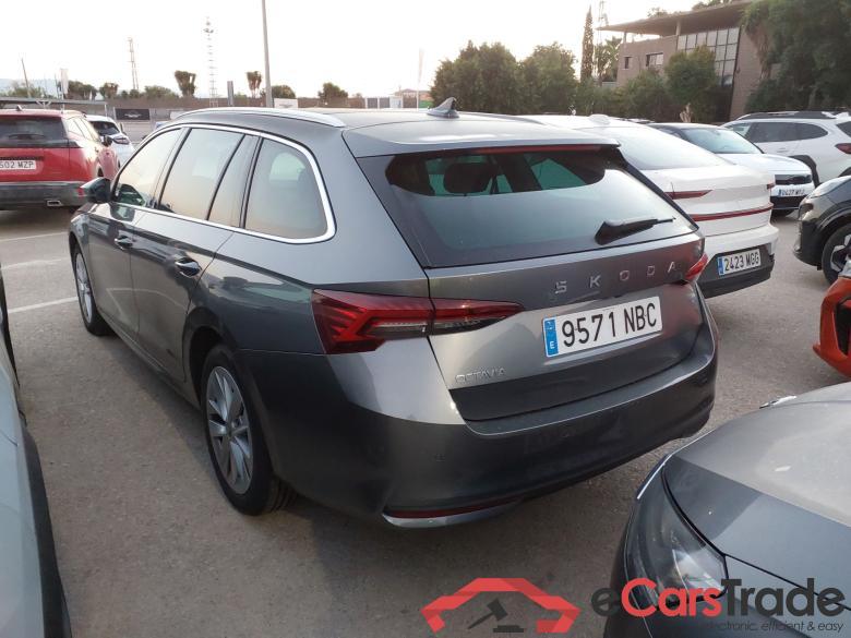 SKODA Octavia 2.0 TDI 110 kW (150CV) DSG 7 vel Automático Combi Design (Pano) #2