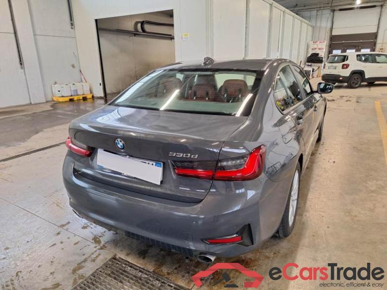 BMW SERIE 3 / 2018 / 4P / BERLINA 330D 48V BUSINESS ADVANTAGE AUT. #2