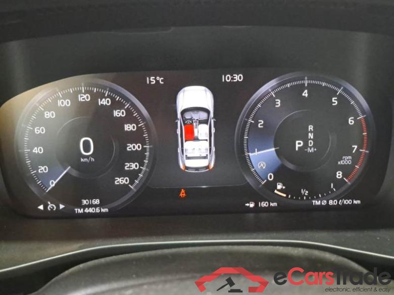 VOLVO XC40 / 2017 / 5P / SUV T3 AUTOMATICO MOMENTUM PRO MY22 #4