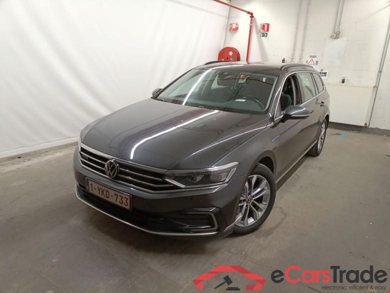 Volkswagen Passat Variant 1.4 TSI DSG6 GTE Business 5d #1