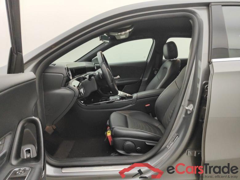 Mercedes-Benz A-Klasse Limousine A 180 d DCT Business Solution 4d #3