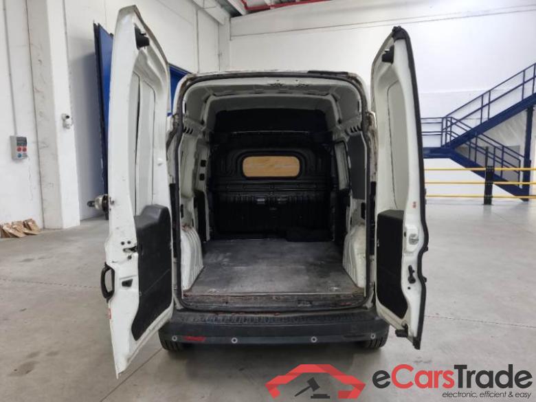 FIAT DOBLÒ CARGO / 2014 / 4P / VETT. FURGONATA MAXI XL 1.6 MJET 16V 105CV 3POSTI SX EU6 #5