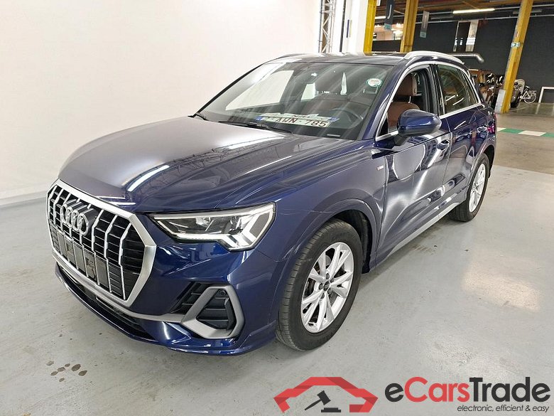 AUDI Q3 2.0 35 TDI S TRONIC S LINE BUSINESS EDIT #1