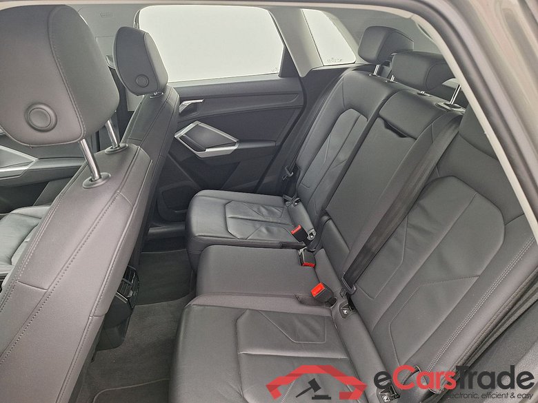 Audi, Q3 '18, Audi Q3 35 TDI S Tronic Business Edition 5d #4