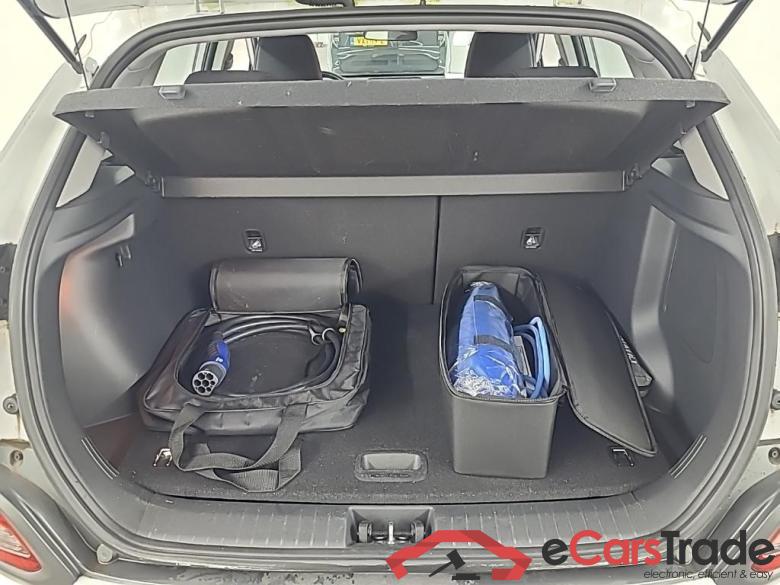 HYUNDAI Kona Comfort Smart Electric 64 kWh 5D #5