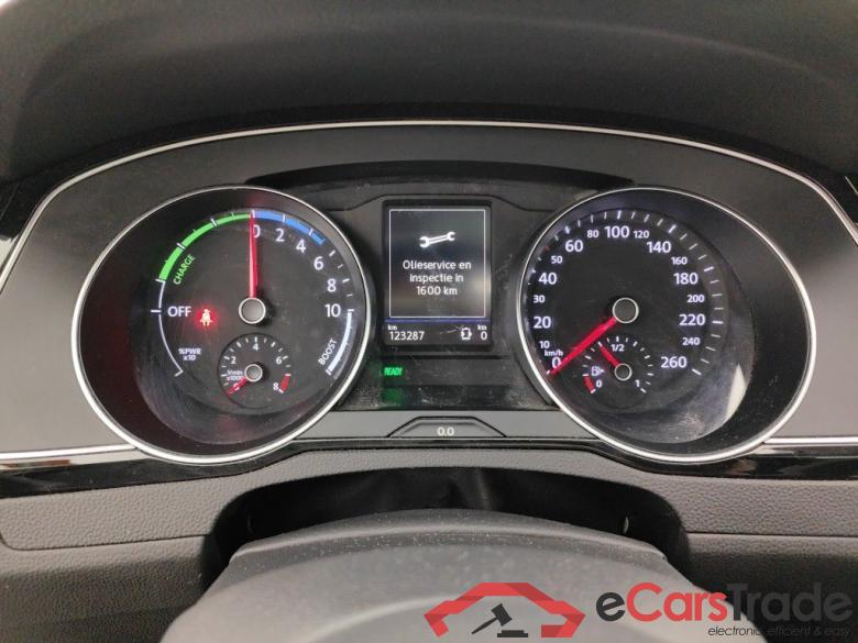 Volkswagen Passat Variant 1.4 TSI DSG6 GTE Business 5d #6