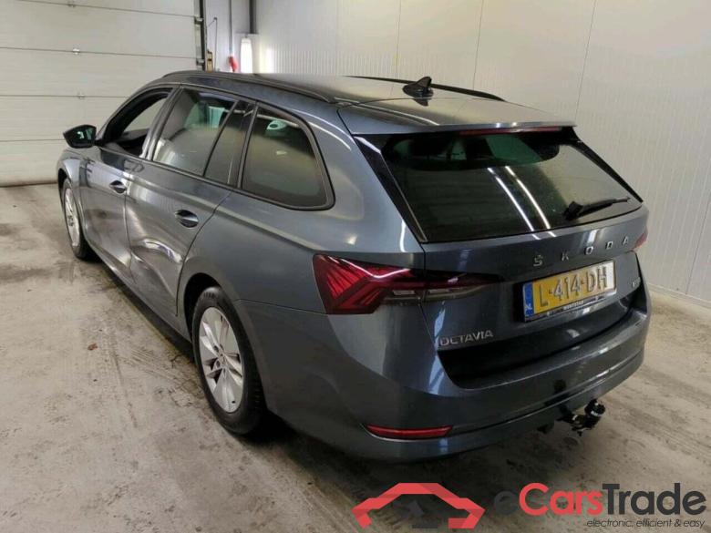 SKODA Octavia Combi 1.0 e-TSI Sport Bns #6