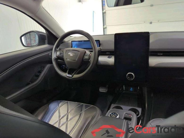 FORD Mustang Mach-E RWD 75 kWh #3