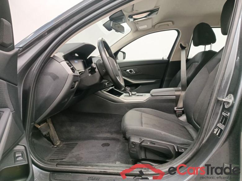 BMW 3 Reeks Touring 318dA (110 kW) 5d #3