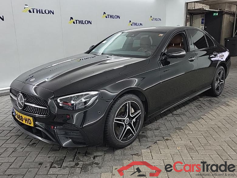 MERCEDES-BENZ E-Klasse Limousine E 300 de 9G-TRONIC Bus Sol AMG 4D 225kW