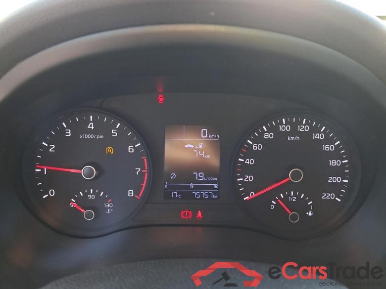 KIA Stonic / 2017 / 5P / todoterreno 1.0 T-GDi 74kW (100CV) Drive (CX) #4