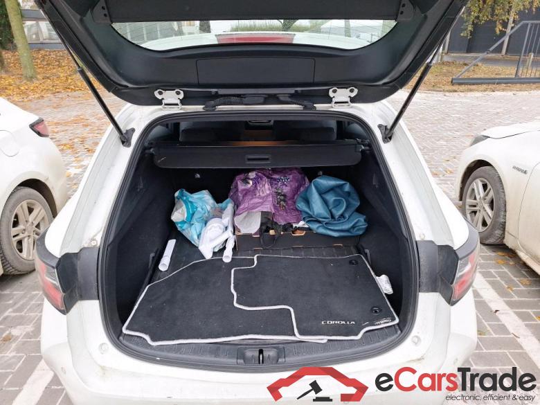 TOYOTA COROLLA TOURING SPORTS - 2019 1.8 Hybrid Dynamic Plus e-CVT #4