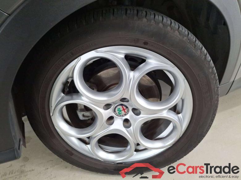 ALFA ROMEO TONALE 1.5 MHEV SUPER AUT #5