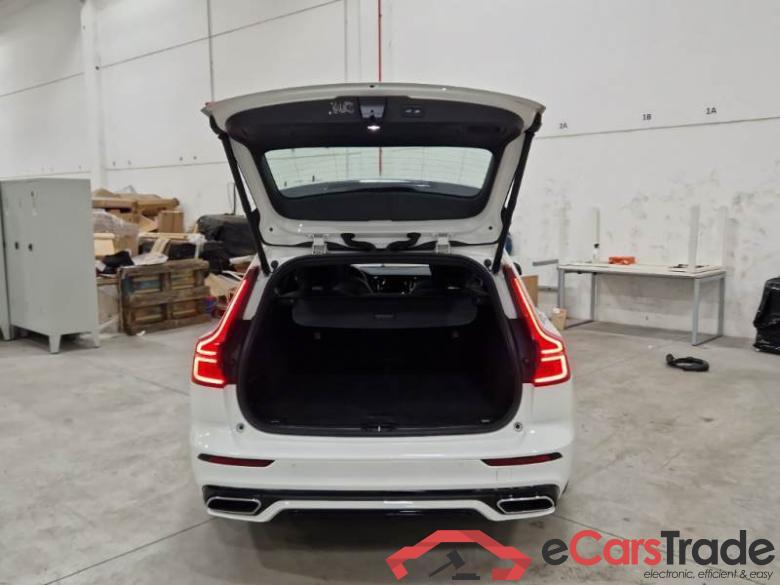 VOLVO V60 / 2019 / 5P / STATION WAGON T6 PLUG-IN AWD AUTOM.RECH.R-DESIGN #5