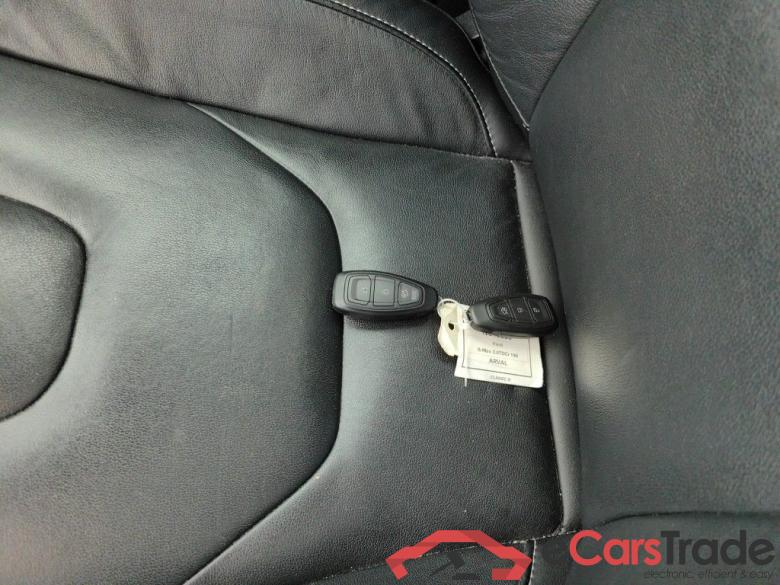 FORD S-MAX DIESEL - 2015 2.0 TDCi 190 AWD Titanium AdBlue (EU6d) 5d 7pl #4