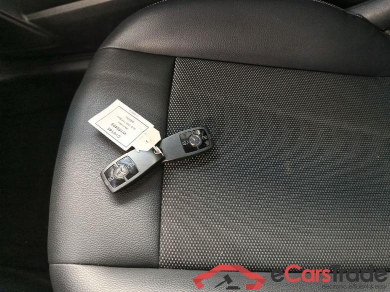 MERCEDES CLASSE GLB DIESEL (X247) GLB 180 d 116 Business Solution Essential 5d #4