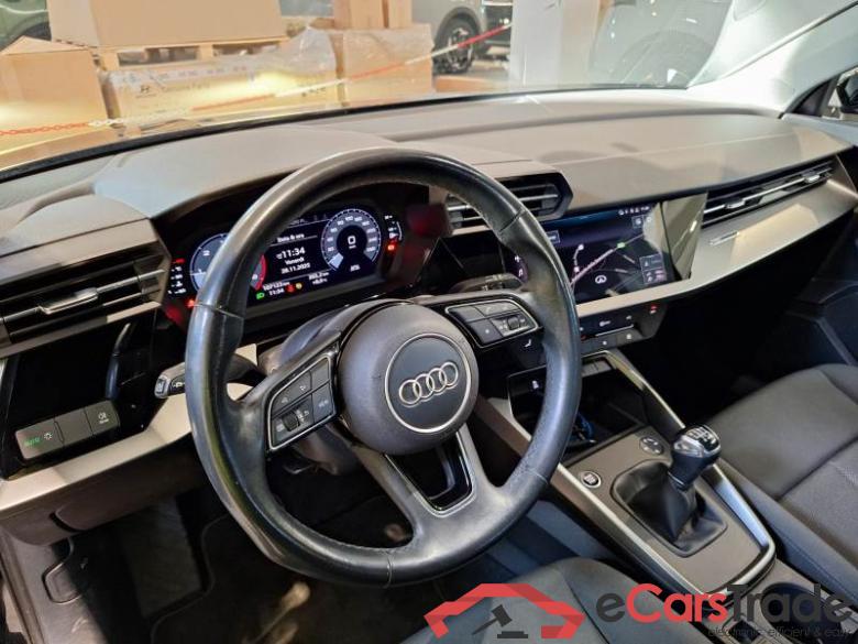 AUDI A3 / 2020 / 5P / BERLINA 30 TDI S.BACK #3