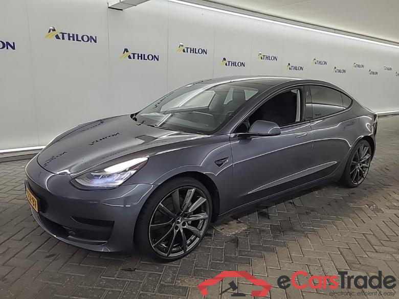 Tesla Model 3 Standard Range Plus RWD 4D 225kW