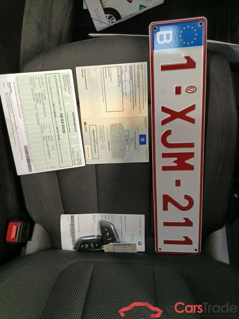 BMW 3 Reeks Berline 318dA (100 kW) 4d #4