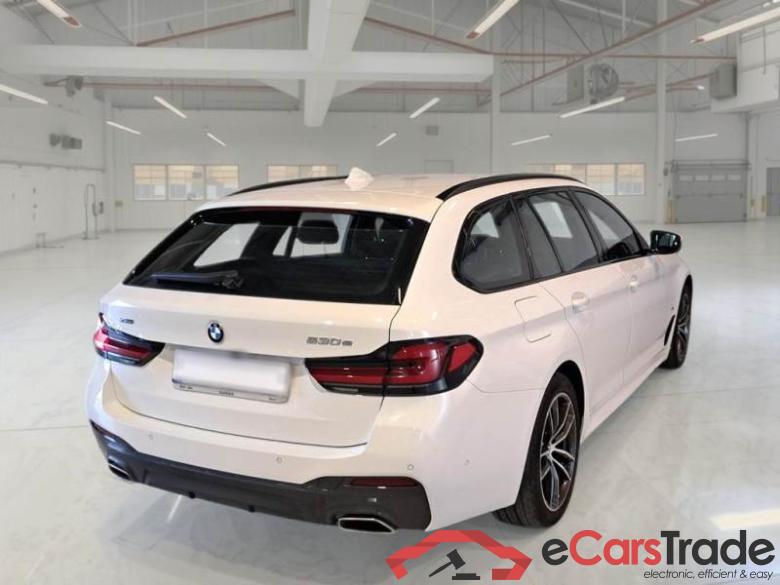BMW SERIE 5 / 2020 / 5P / STATION WAGON 530E XDRIVE M SPORT AUTO TOURING #2