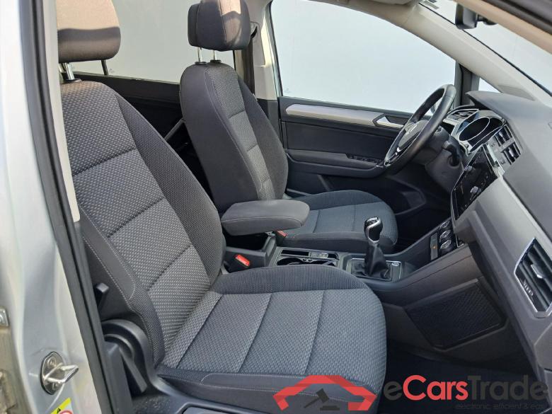 VOLKSWAGEN Touran / 2015 / 5P / monovolumen compacto Advance 2.0 TDI 90kW (122CV) #6