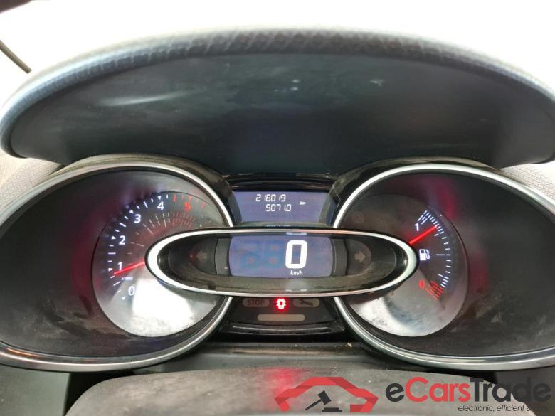 Clio IV Air MediaNav 1.5 dCi 90CV BVM5 E6 #6