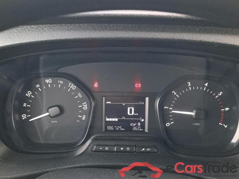 PEUGEOT Expert / 2016 / 4P / furgón Furgón Pro BlueHDi 85KW (115CV) Standard #4