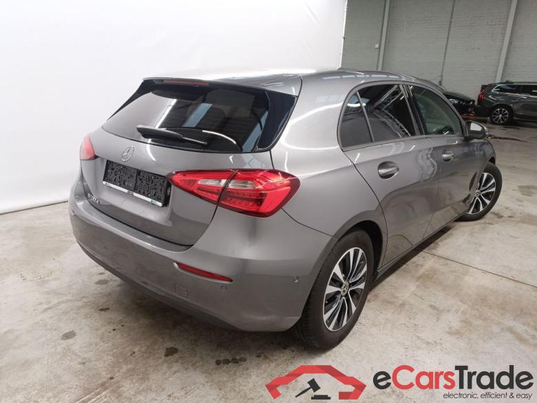 Mercedes-Benz A-Klasse A 180 d Business Solution 5d #2